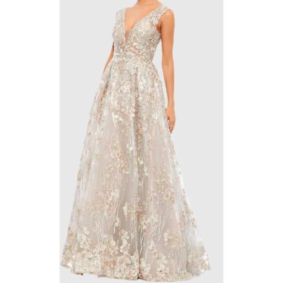 NWT Mac Duggal 12 Floral Embroidered Illusion V-Neck Sleeveless Formal A20131 - Picture 1 of 15